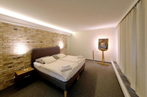 ViDa Prostorný 220 m2 3BR Apartmán s Krbem a Zahradou, Ideální pro Rodiny